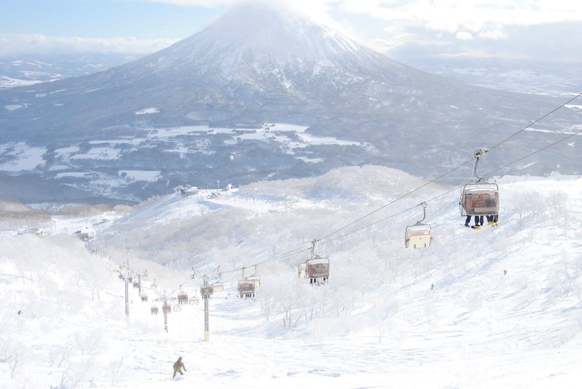 Annupuri Oasis Lodge Niseko Exterior photo